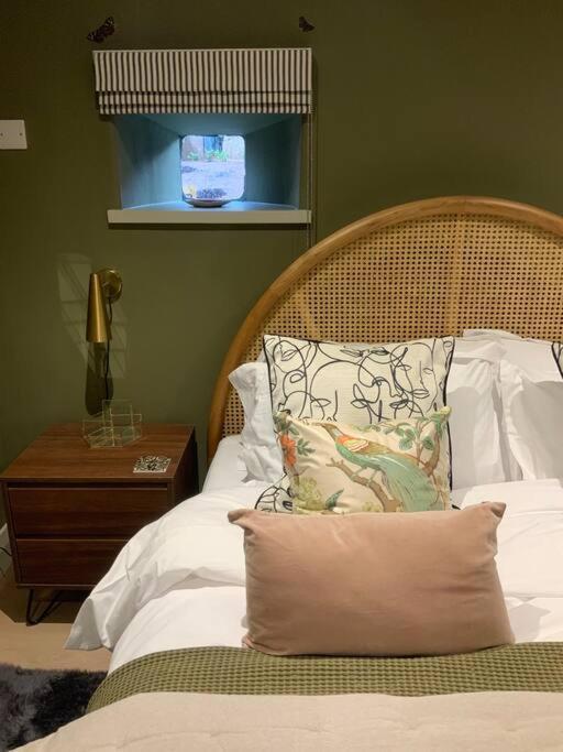 ブリッジノースThe Cart House - Beautiful Contemporary Barn - Hot Tubアパートメント エクステリア 写真